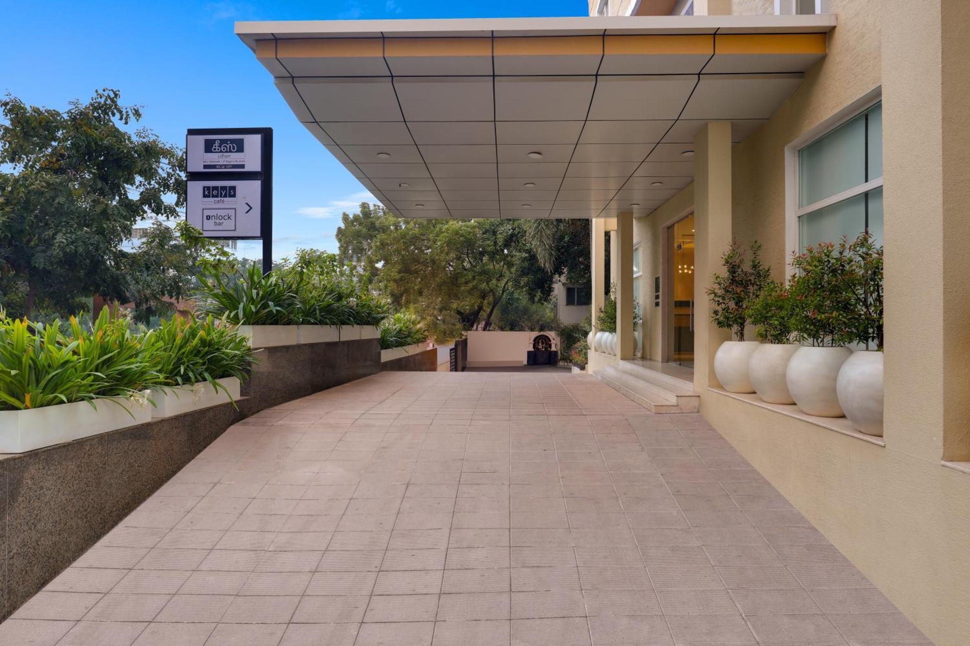 Keys Prima By Lemon Tree Hotels, Katti-Ma, Chennai Exterior photo